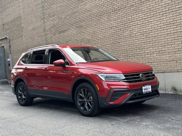 Used 2023 Volkswagen Tiguan SE FWD image 5