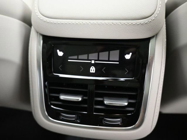 New 2026 Volvo XC90 T8 Ultra w/ Protection Package Premier image 35