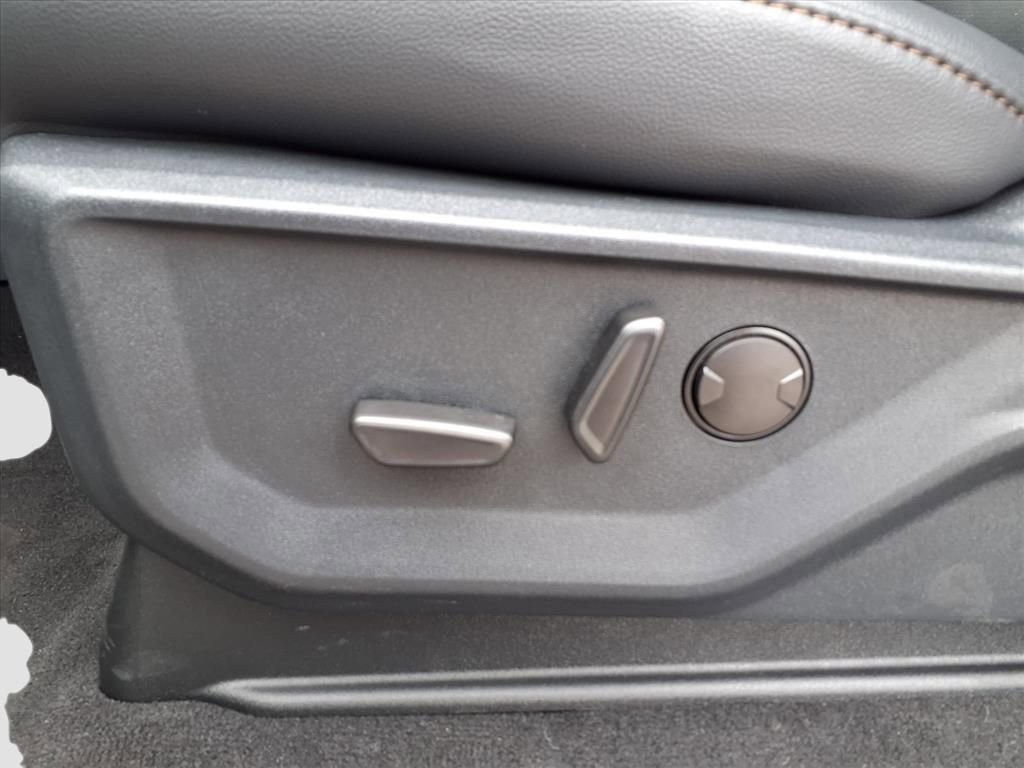 New 2026 Ford F350 Lariat w/ FX4 Off-Road Package image 26