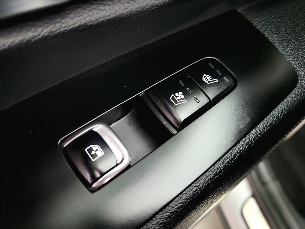 Used 2022 Kia Telluride SX image 33