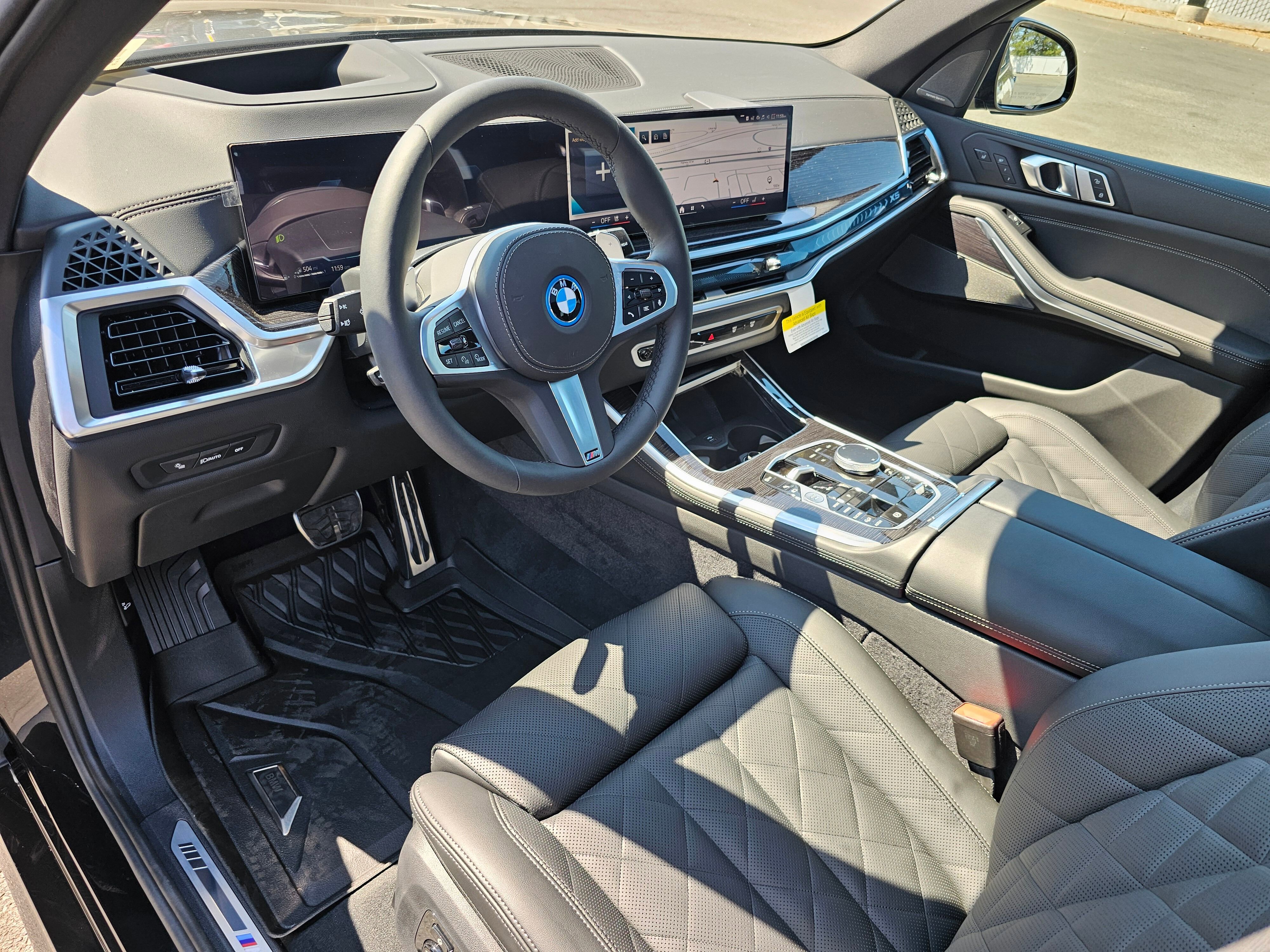 New 2026 BMW X5 xDrive50e w/ M Sport Package image 2