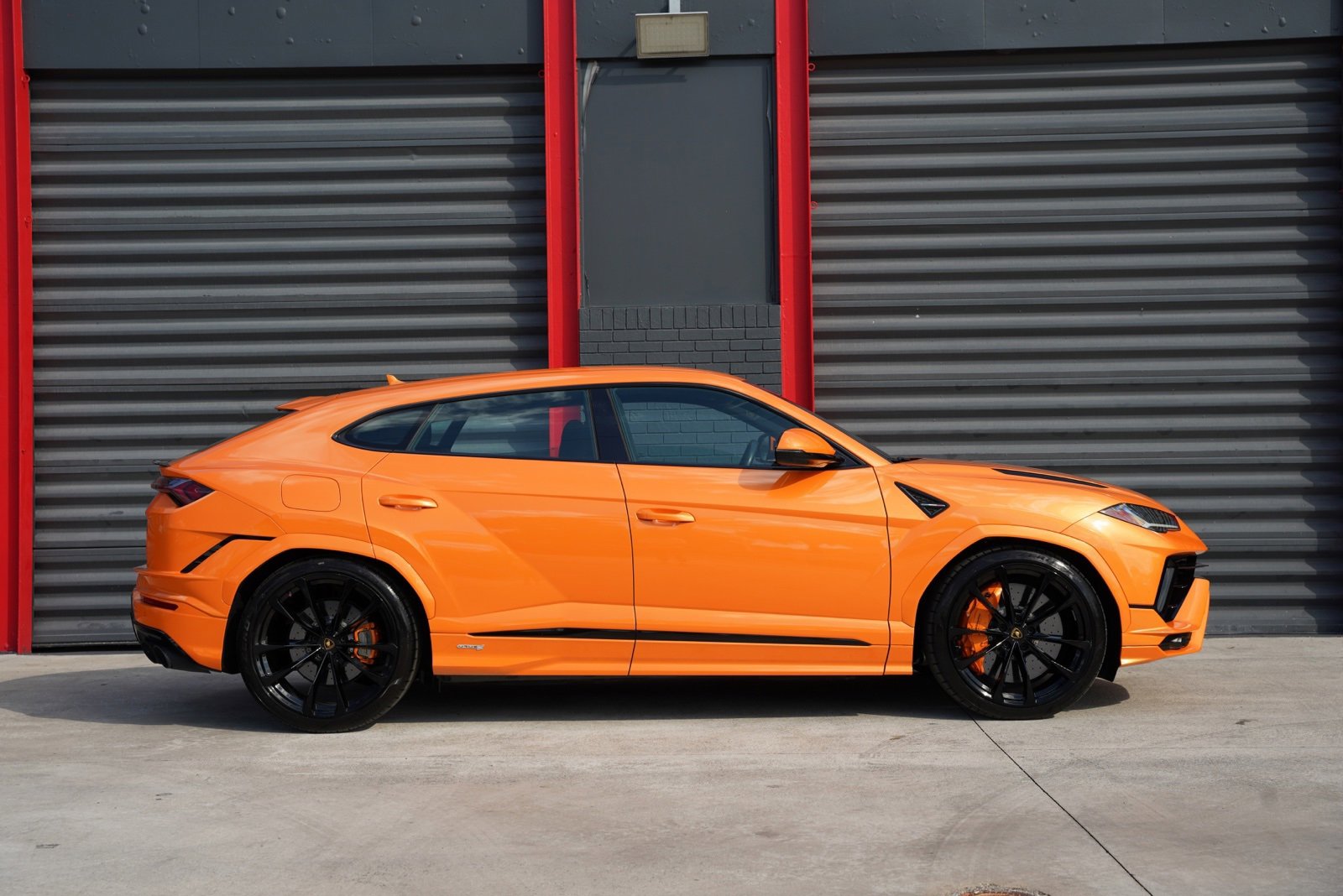 Used 2023 Lamborghini Urus S image 10