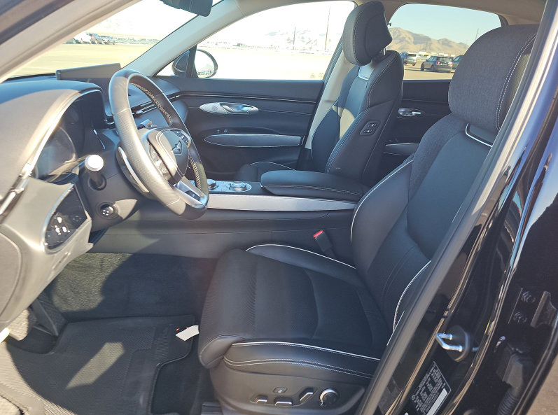 Used 2025 Genesis Electrified GV70 AWD/4WD image 6