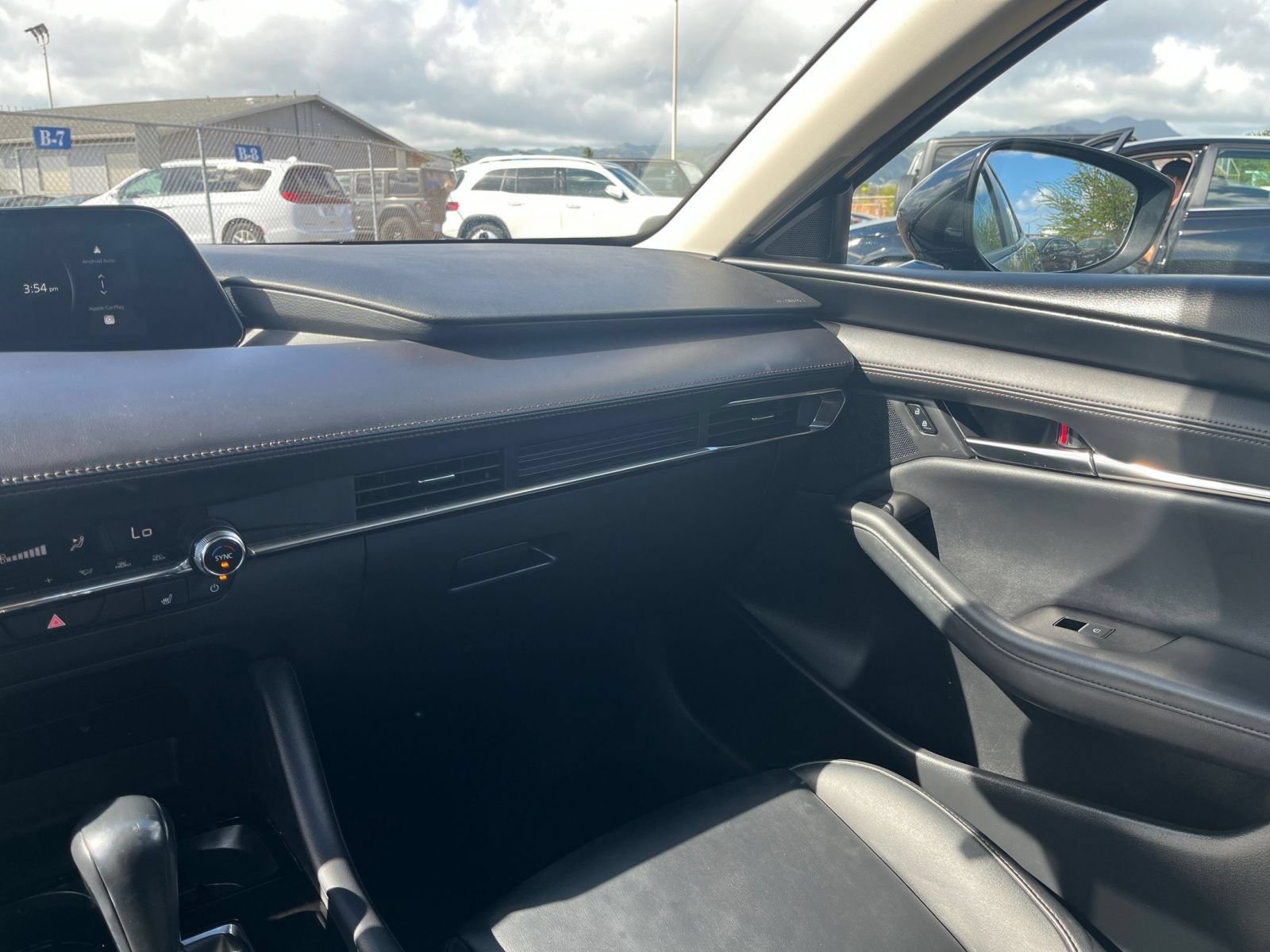 Used 2025 MAZDA MAZDA3 s FWD image 30