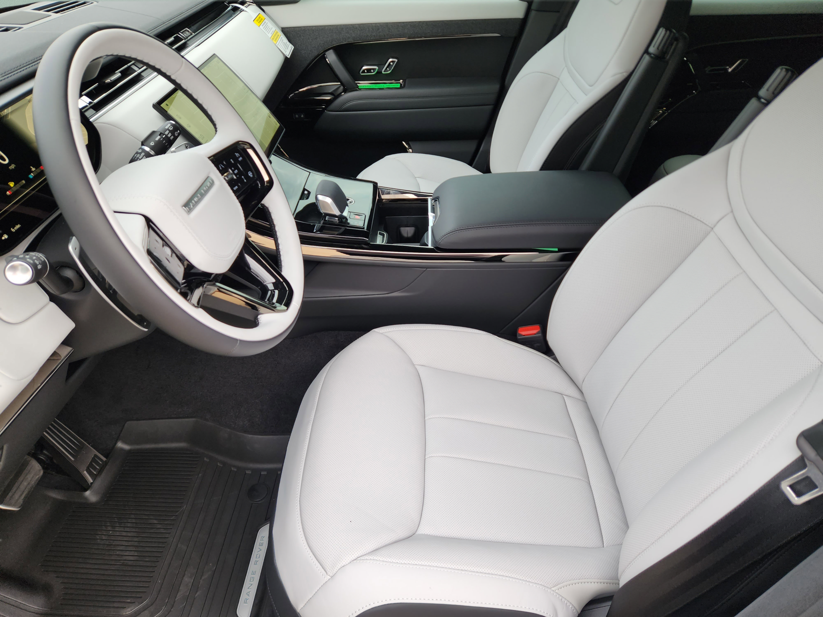 New 2026 Land Rover Range Rover Velar Belgravia AWD/4WD image 8