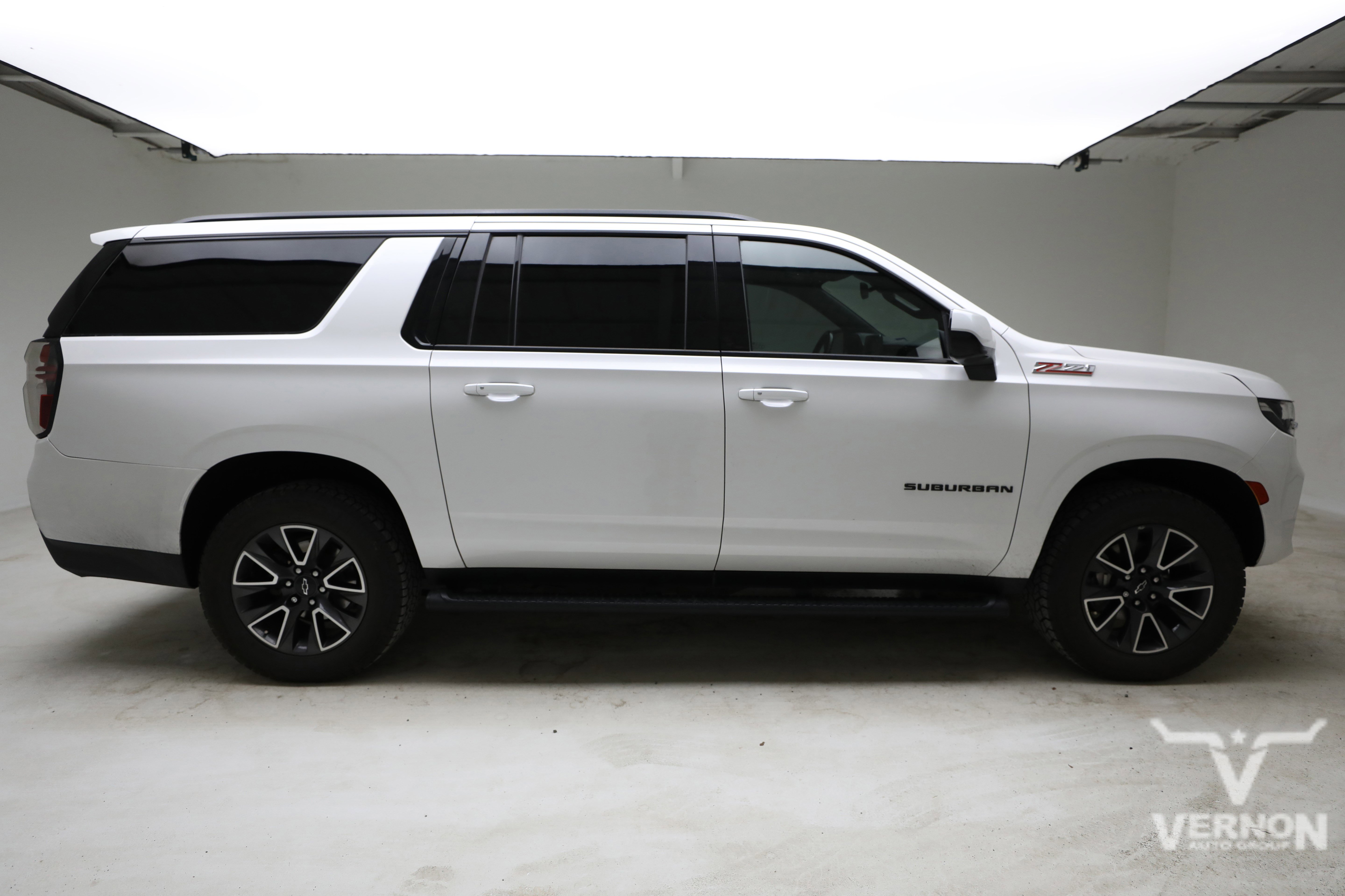 Used 2021 Chevrolet Suburban Z71 w/ Rear Media and Nav Package AWD/4WD image 5