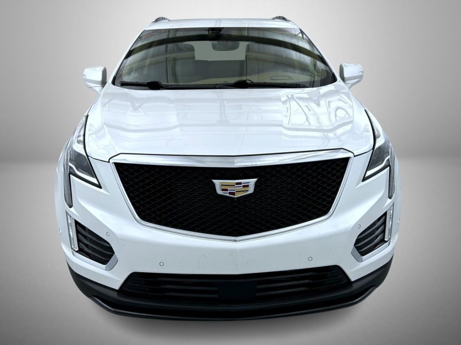 Used 2020 Cadillac XT5 Sportv w/ Platinum Package AWD/4WD image 2