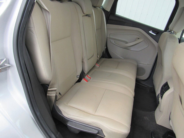 Used 2018 Ford Escape SE w/ Ford Safe & Smart Package FWD image 17
