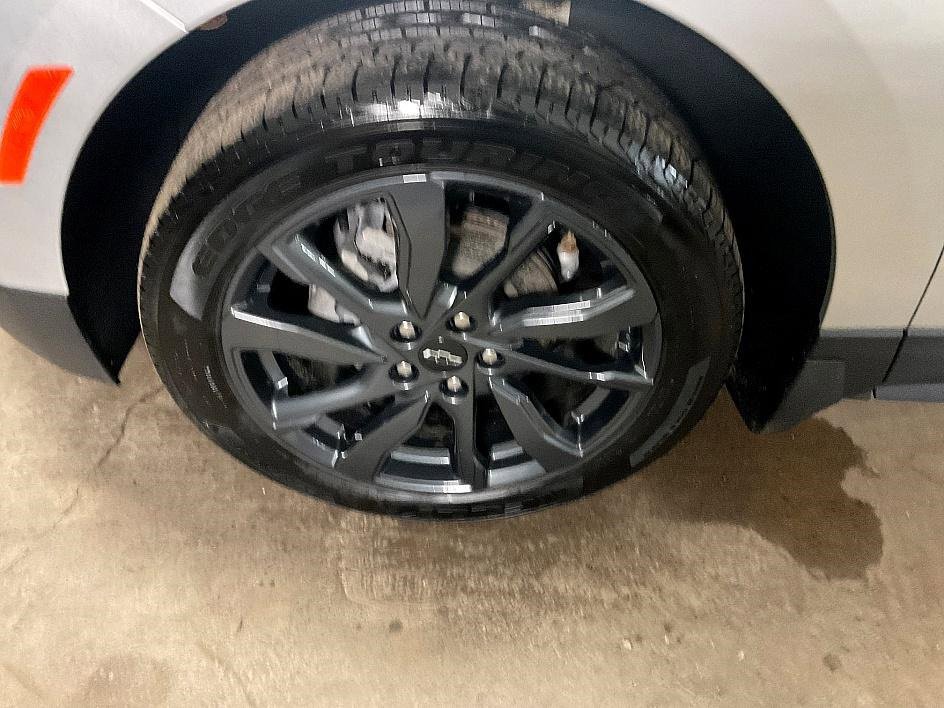 Used 2022 Chevrolet Equinox RS image 14