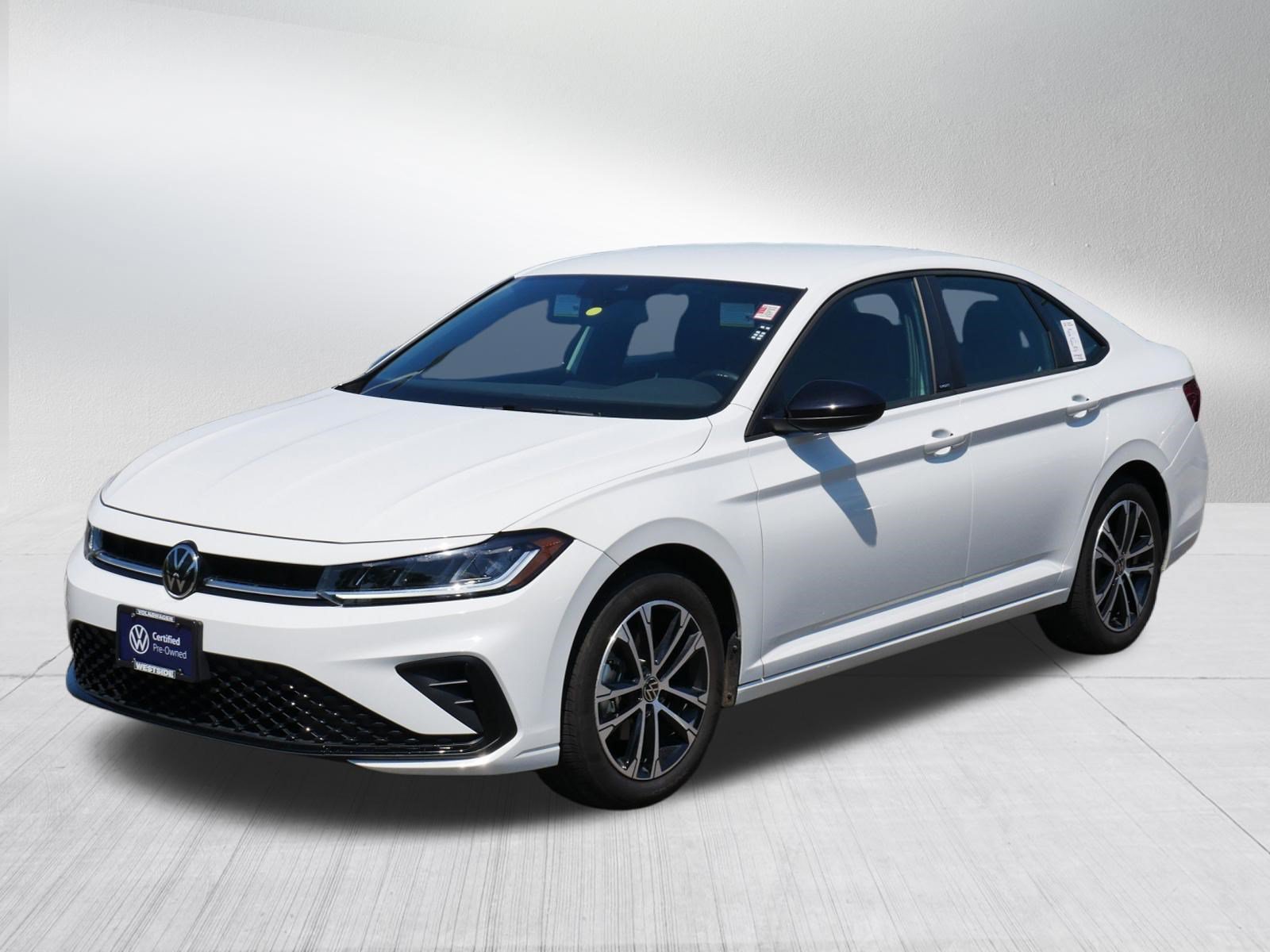 Certified 2025 Volkswagen Jetta Sport FWD image 3