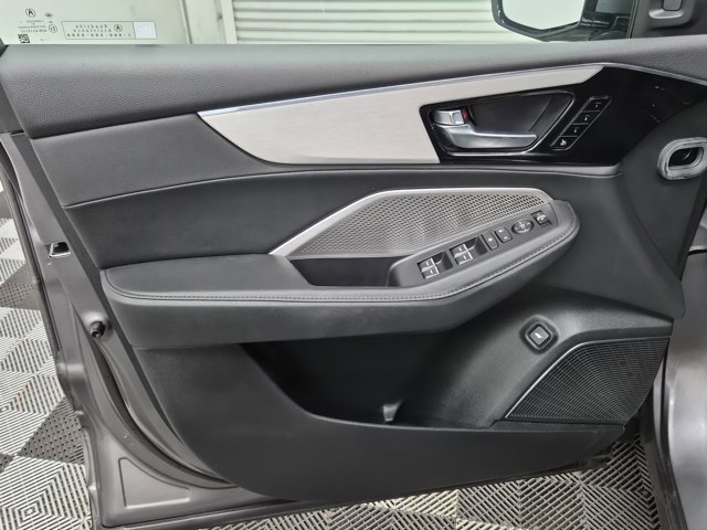 Used 2024 Acura MDX SH-AWD image 19