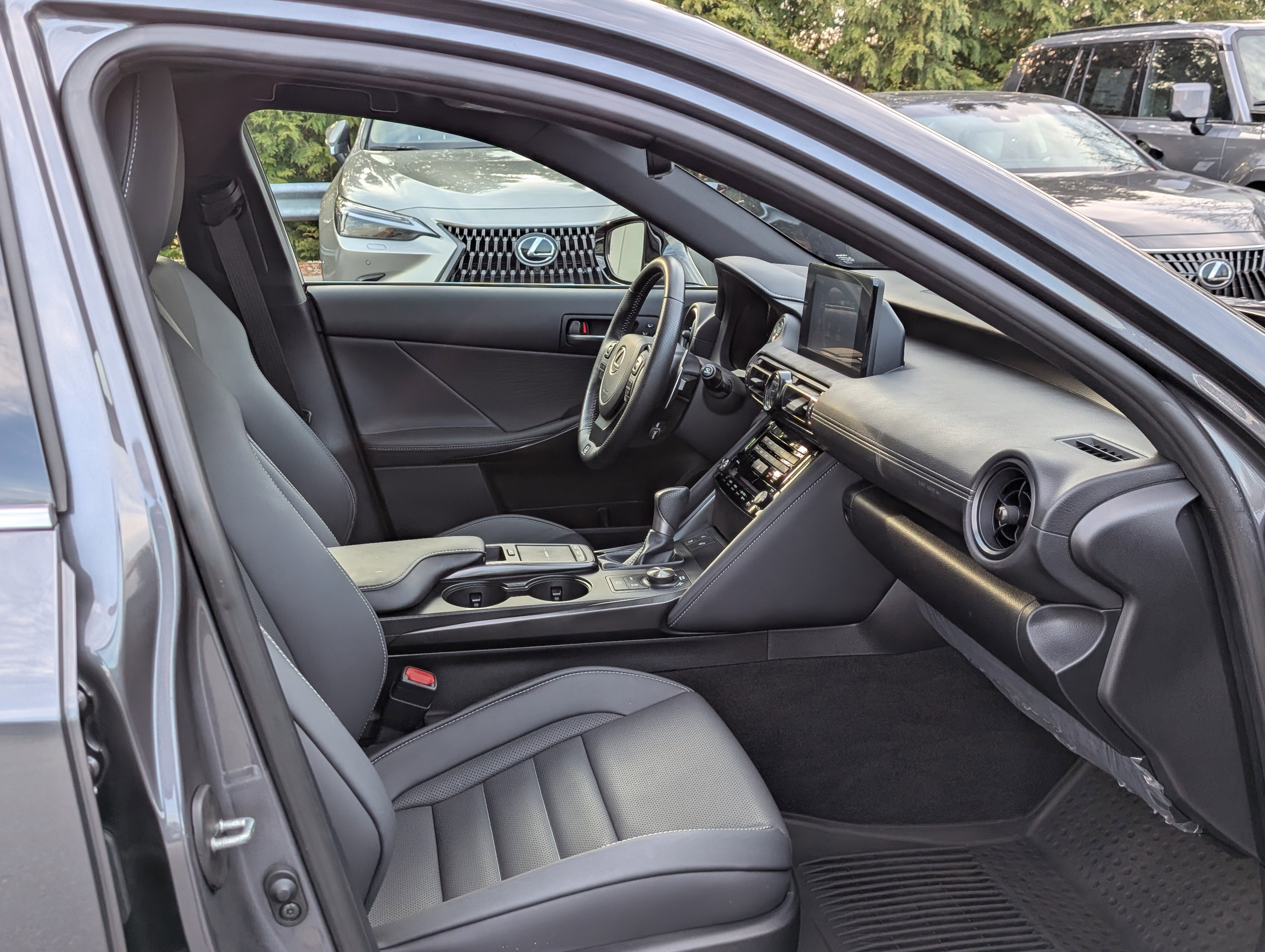 Certified 2024 Lexus IS 350 F Sport image 12