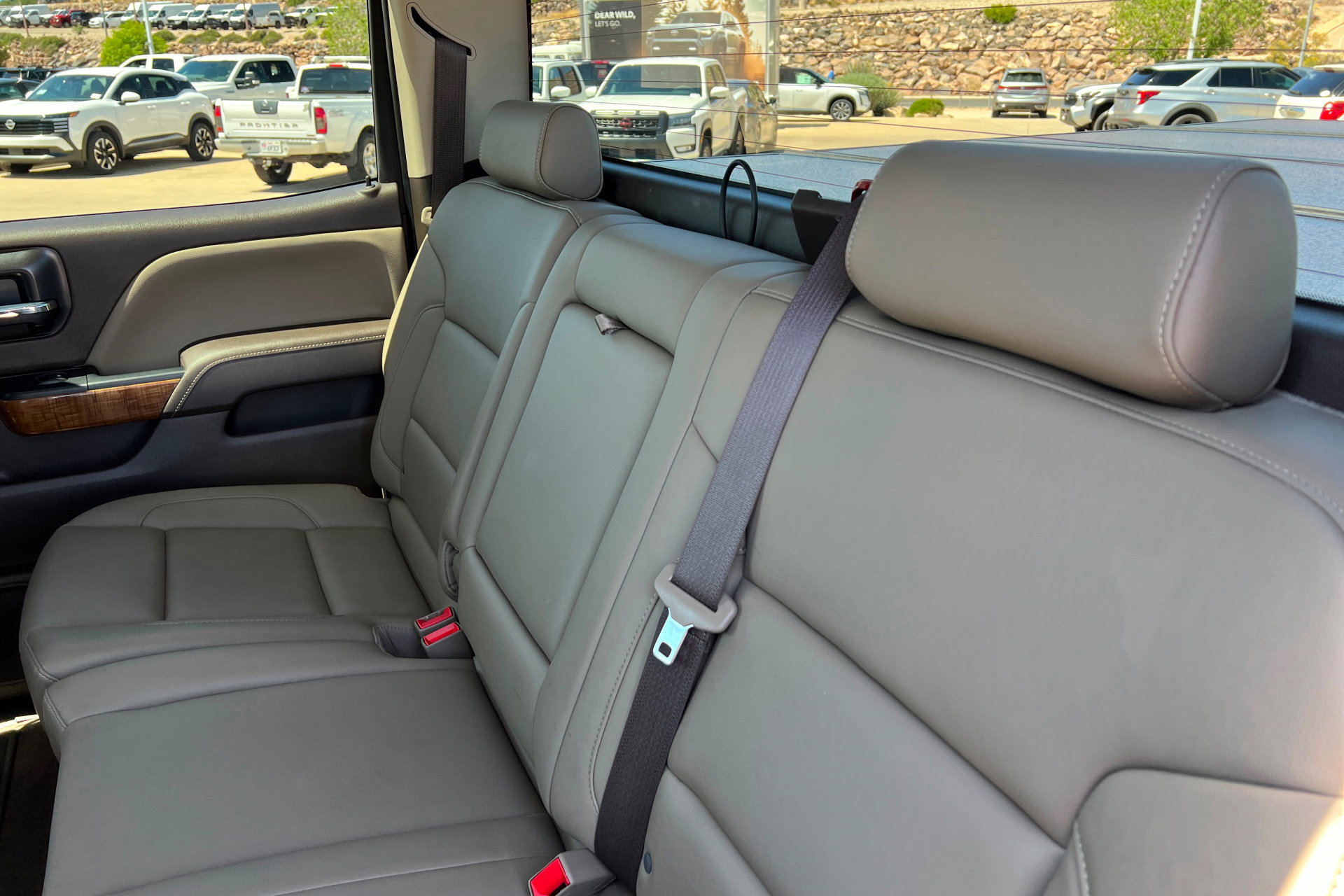 Used 2018 GMC Sierra 1500 SLT w/ SLT Premium Package AWD/4WD image 21