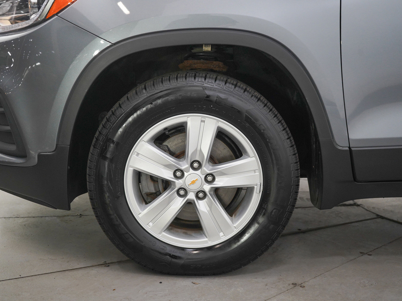 Used 2019 Chevrolet Trax LT w/ LT Convenience Package AWD/4WD image 28