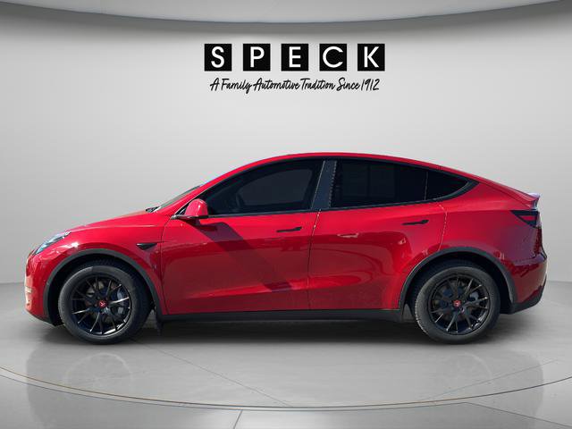 Used 2021 Tesla Model Y Long Range AWD/4WD image 2
