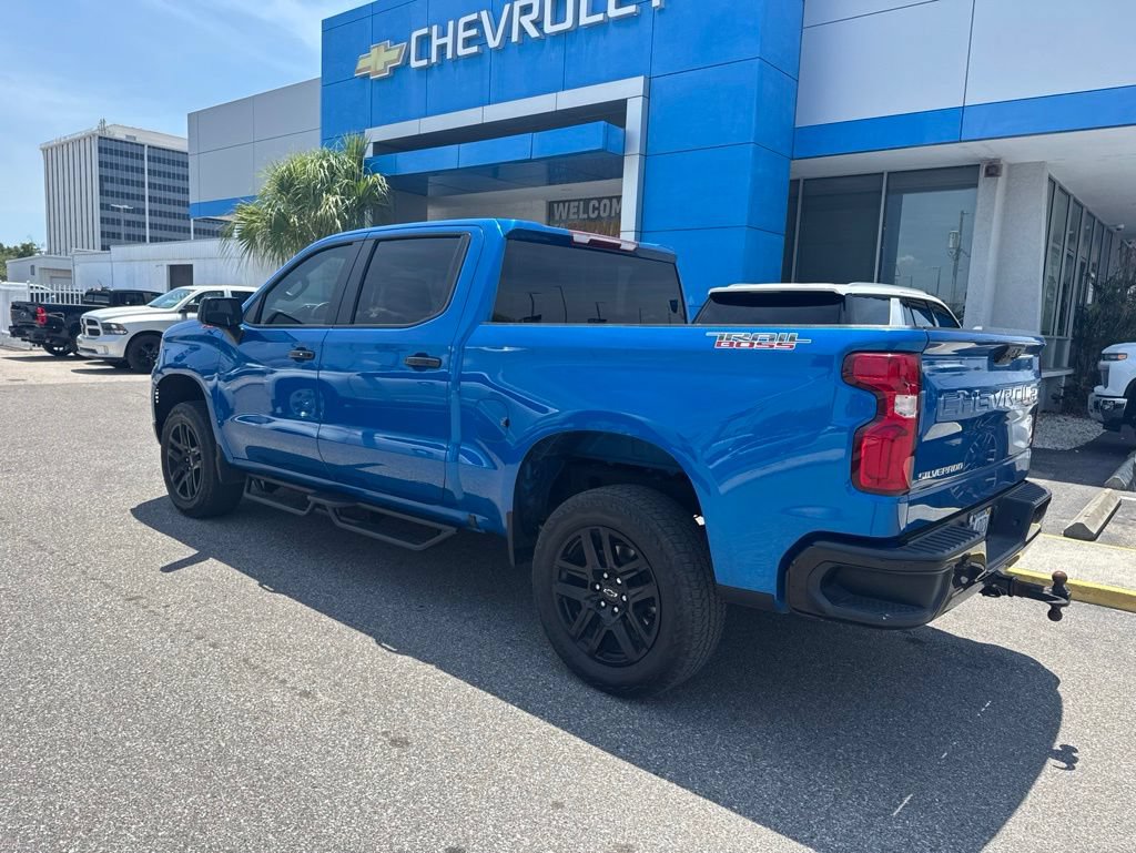 Used 2023 Chevrolet Silverado 1500 LT Trail Boss AWD/4WD image 4