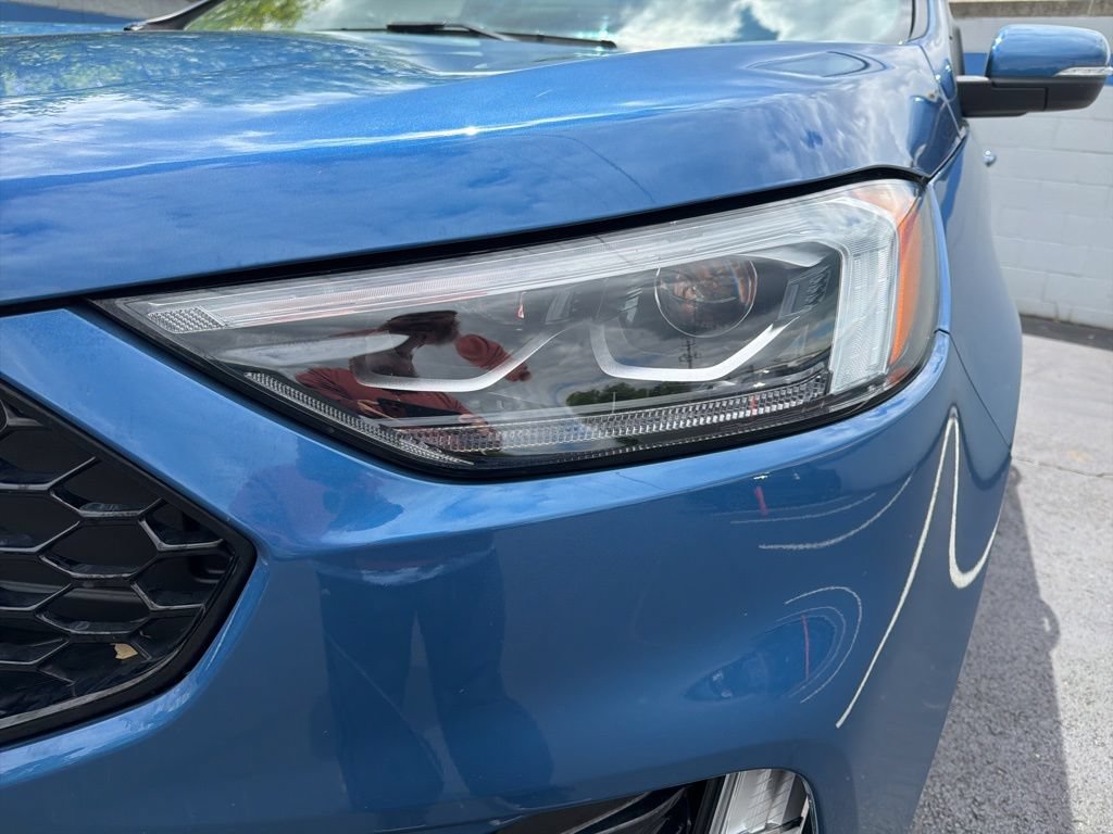 Used 2019 Ford Edge ST w/ Equipment Group 401A AWD/4WD image 9