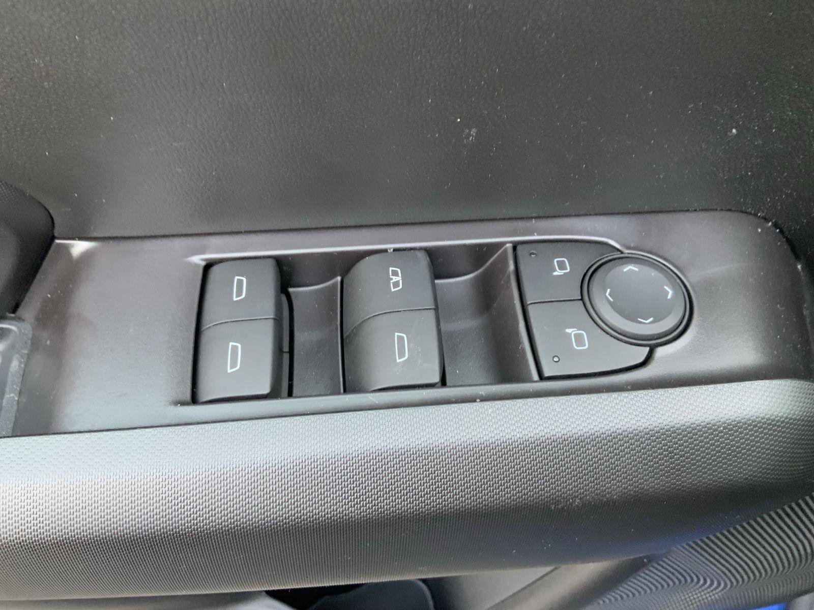 New 2026 GMC Canyon Elevation w/ Convenience Package image 26