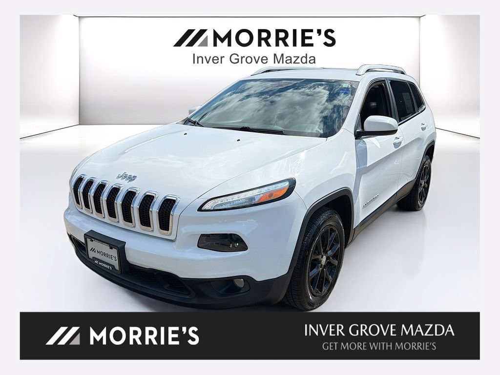 Used 2018 Jeep Cherokee Latitude Plus w/ Cold Weather Group FWD image 1