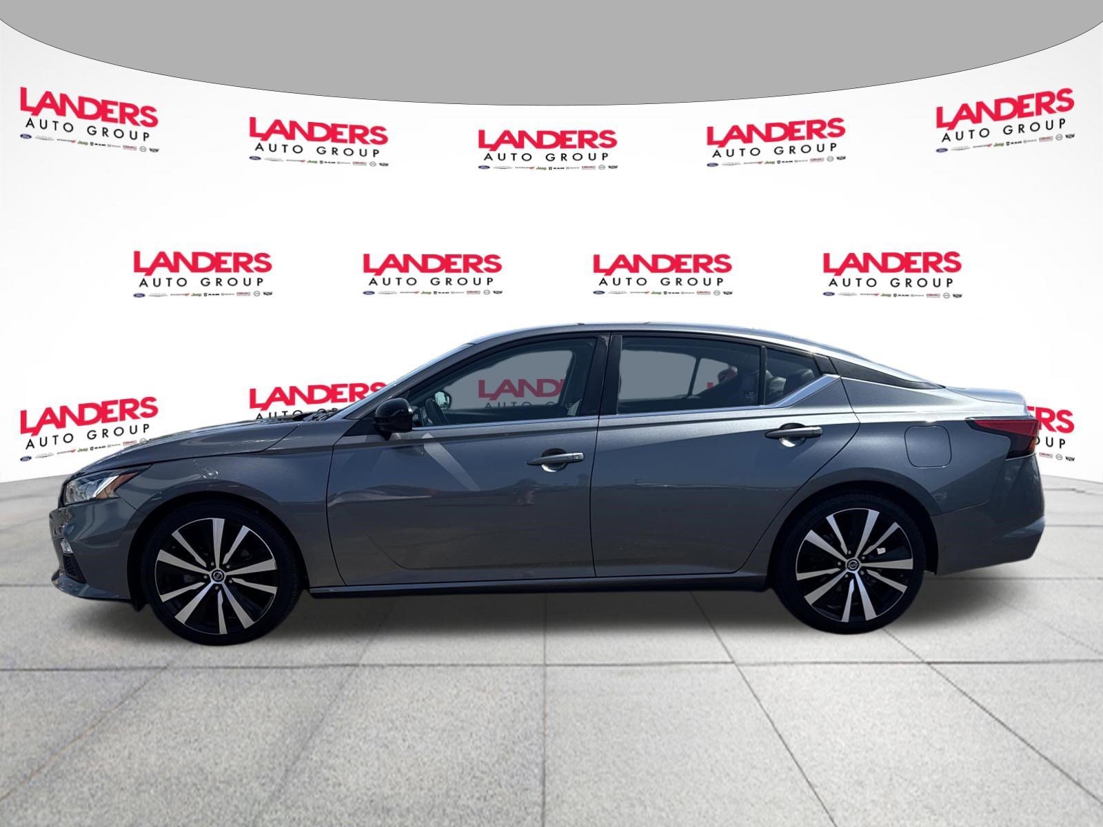 Used 2021 Nissan Altima 2.5 SR FWD image 6