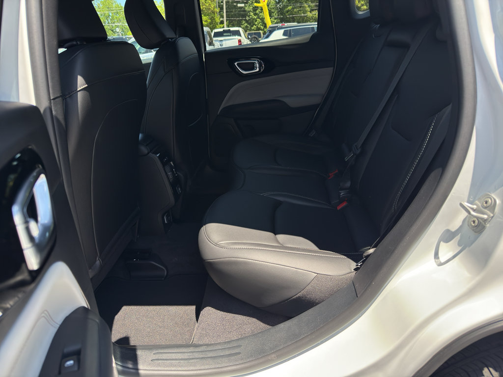 New 2026 Jeep Compass Limited AWD/4WD image 24