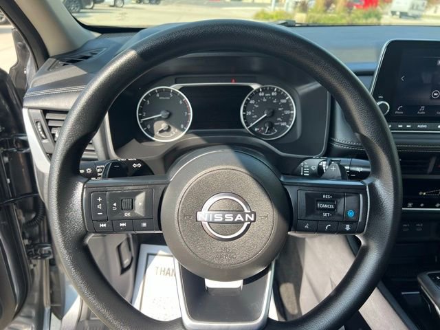 Used 2024 Nissan Rogue SV image 26