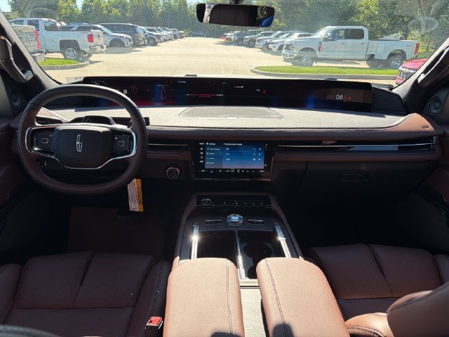 New 2026 Lincoln Navigator Reserve AWD/4WD image 17