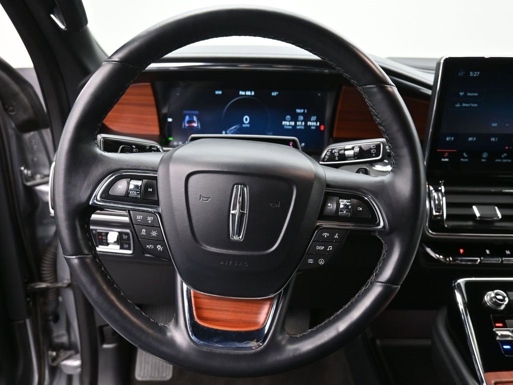 Used 2024 Lincoln Navigator L 4WD image 28