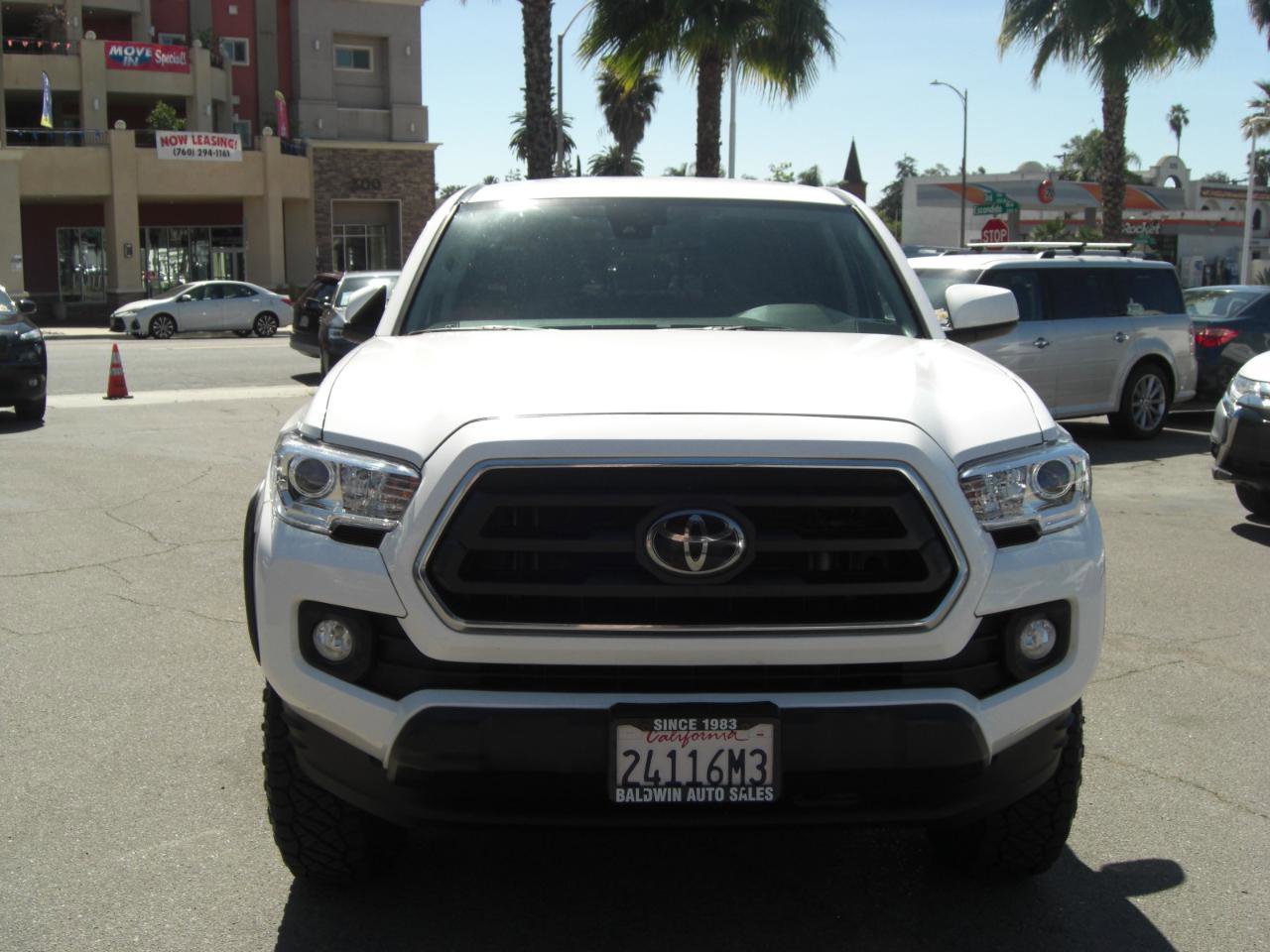Used 2022 Toyota Tacoma SR5 image 2