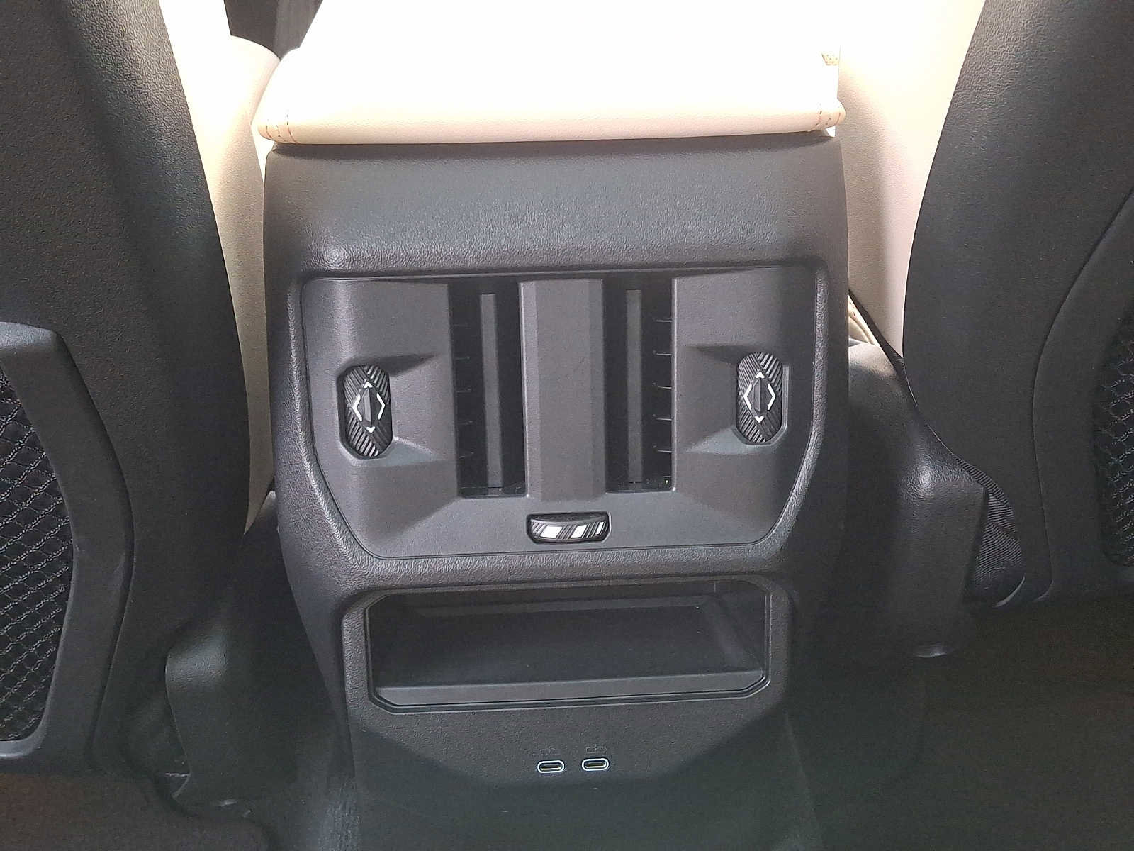 Used 2025 BMW X3 xDrive30i w/ Premium Package image 11