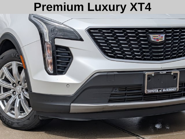 Used 2023 Cadillac XT4 Premium Luxury w/ Driver Assist Package FWD image 3