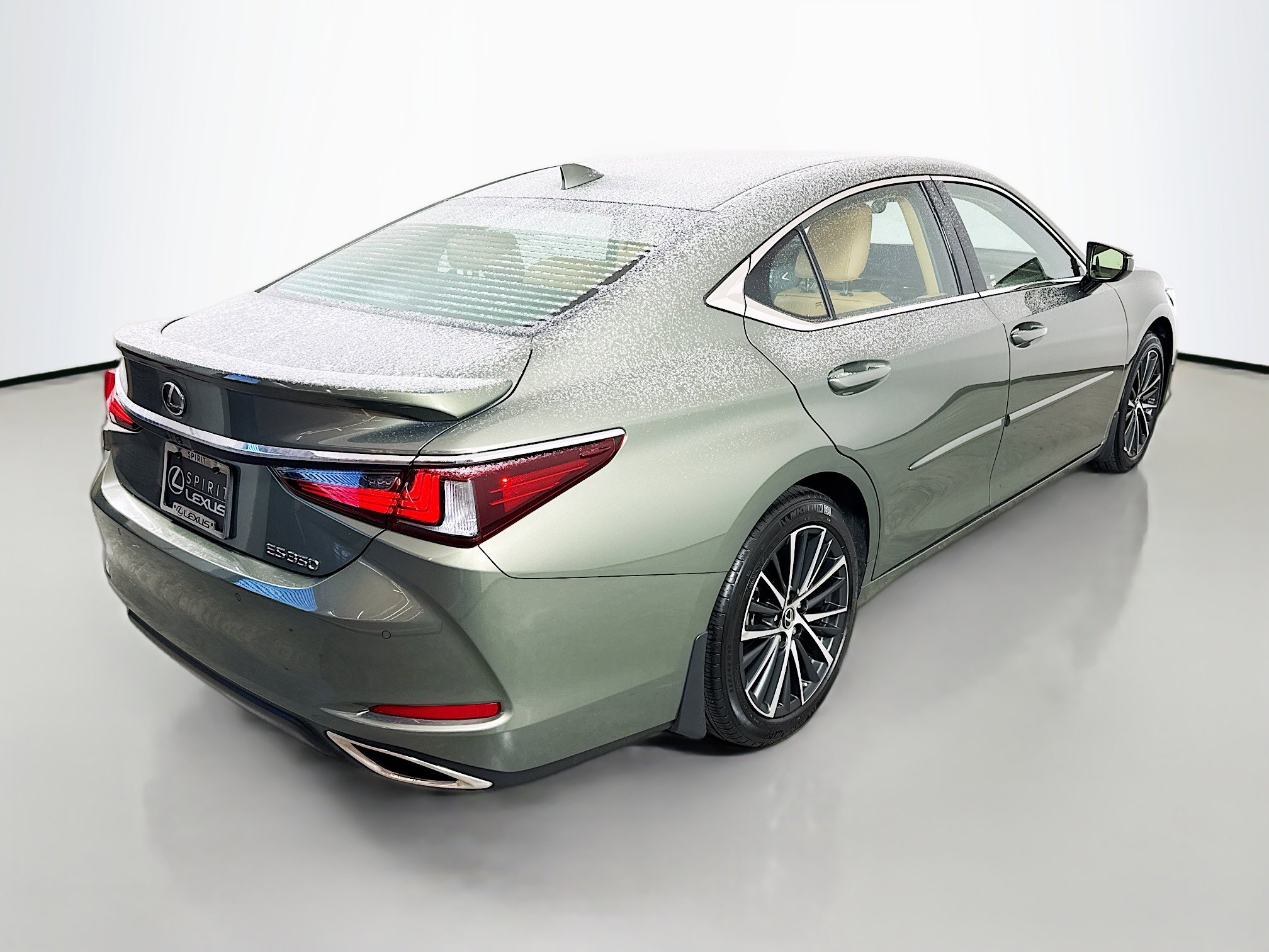 Certified 2024 Lexus ES 350 w/ Premium Package image 7
