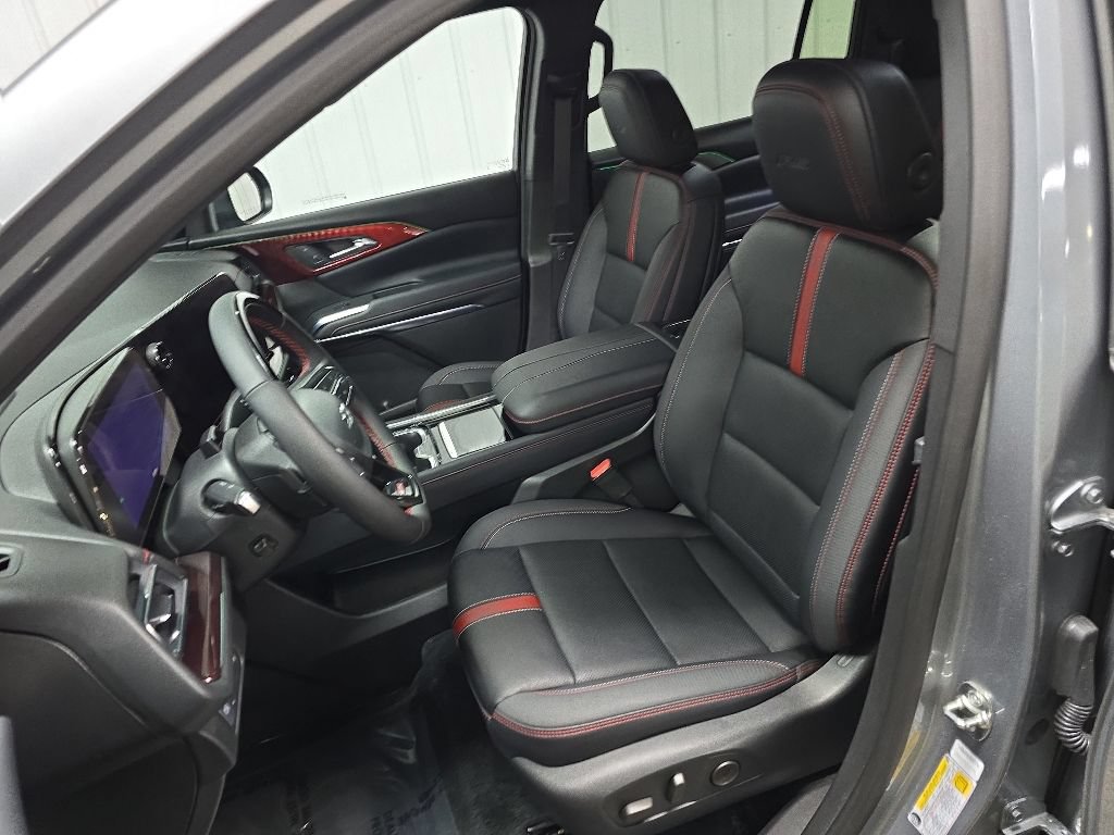 Used 2026 Chevrolet Traverse RS AWD/4WD image 30