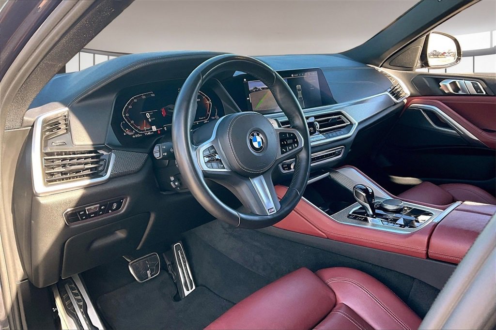 Used 2022 BMW X6 xDrive40i w/ M Sport Package image 13