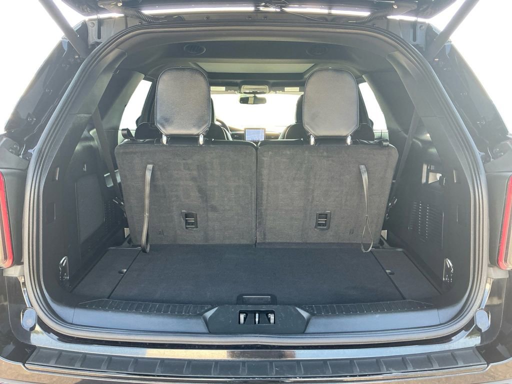 Used 2023 Ford Explorer ST-Line w/ Class IV Trailer Tow Package RWD image 24