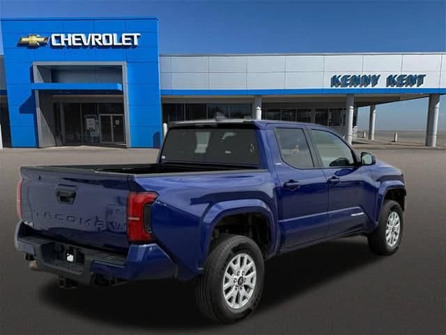 Used 2025 Toyota Tacoma SR5 AWD/4WD image 5