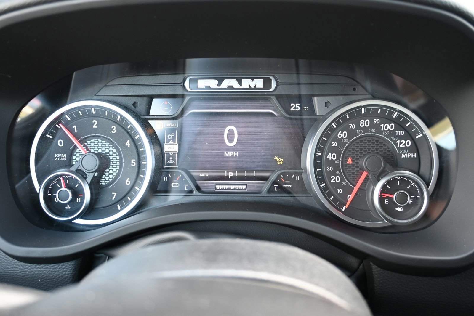 New 2026 RAM 1500 Big Horn AWD/4WD image 9