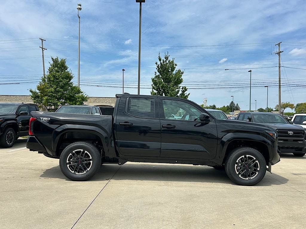 New 2026 Toyota Tacoma TRD Sport AWD/4WD image 3