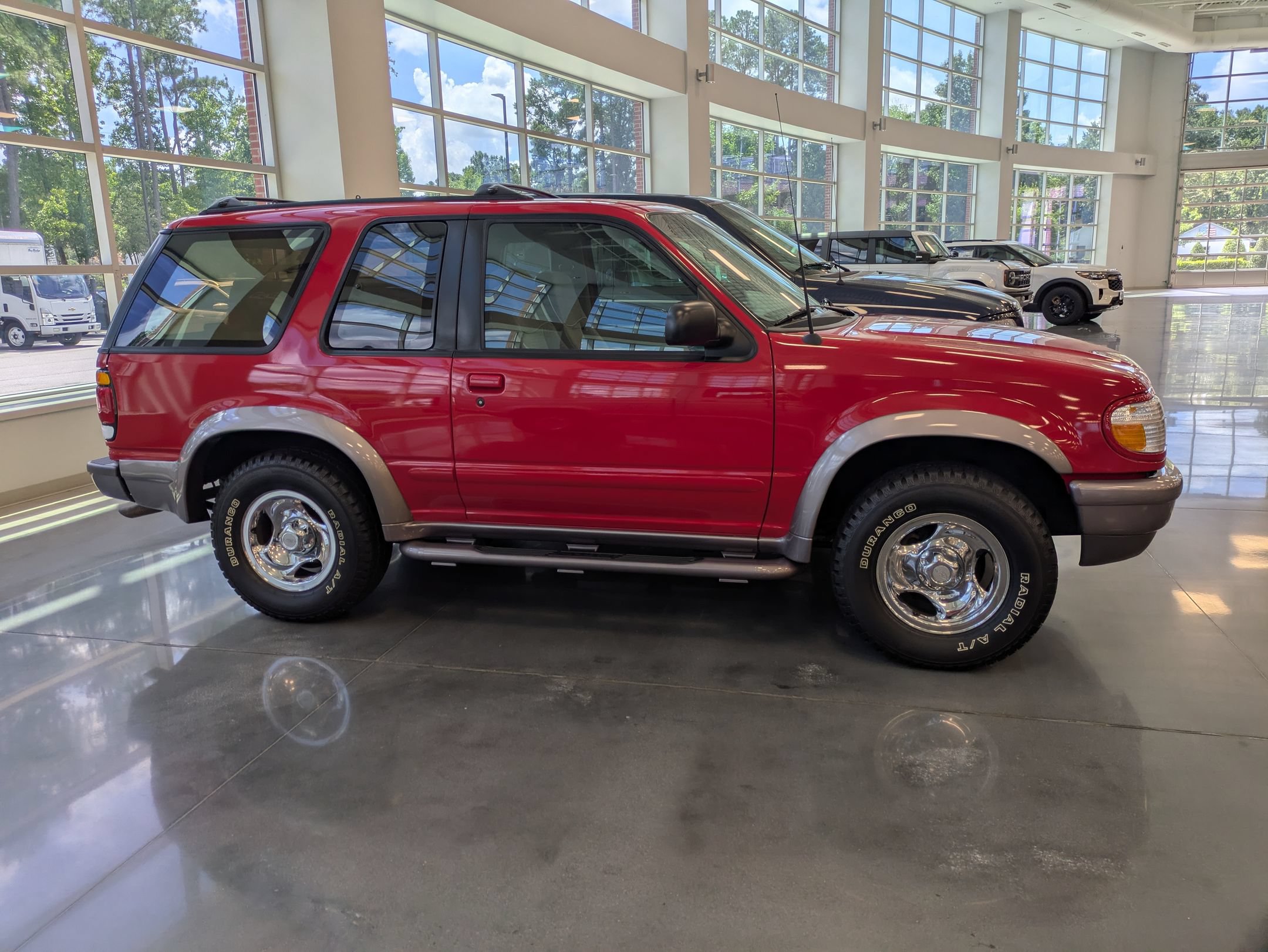 Used 1997 Ford Explorer Sport AWD/4WD image 3