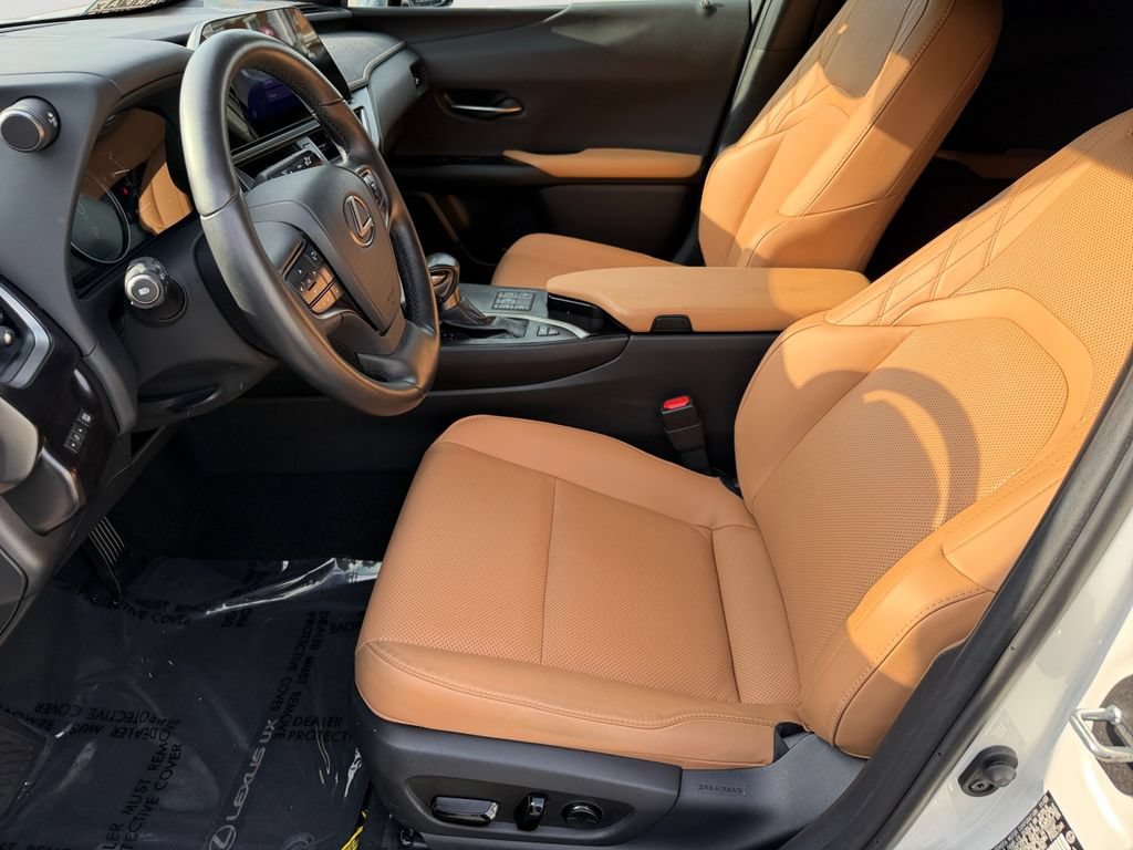 Used 2024 Lexus UX 250h AWD w/ Premium Package image 24