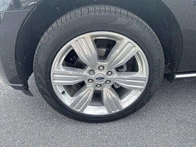 Used 2024 Ford Expedition Max Platinum image 13
