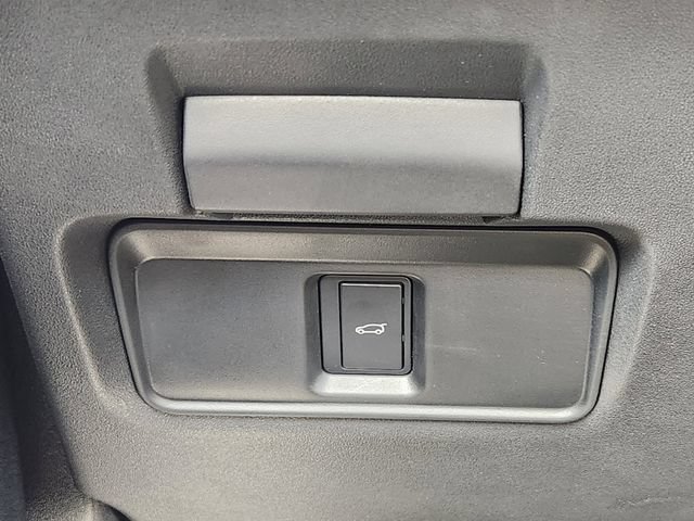 Used 2025 Land Rover Discovery Sport S AWD/4WD image 21