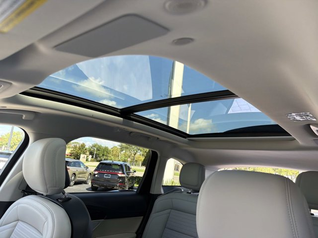 New 2026 Lincoln Nautilus Reserve AWD/4WD image 29