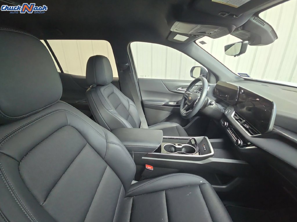 Used 2025 Chevrolet Equinox LT w/ Convenience Package II FWD image 8