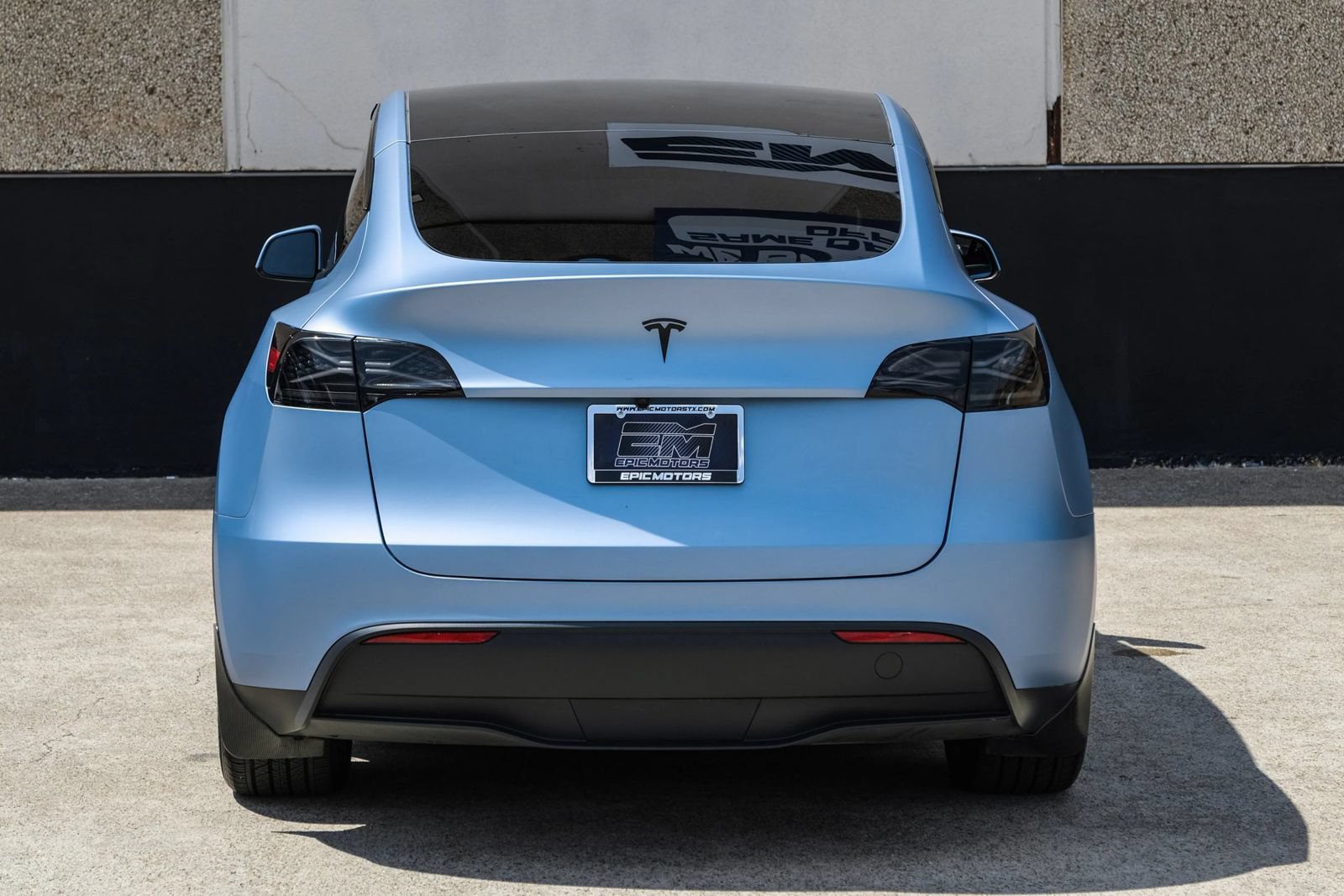 Used 2025 Tesla Model Y Long Range RWD image 9