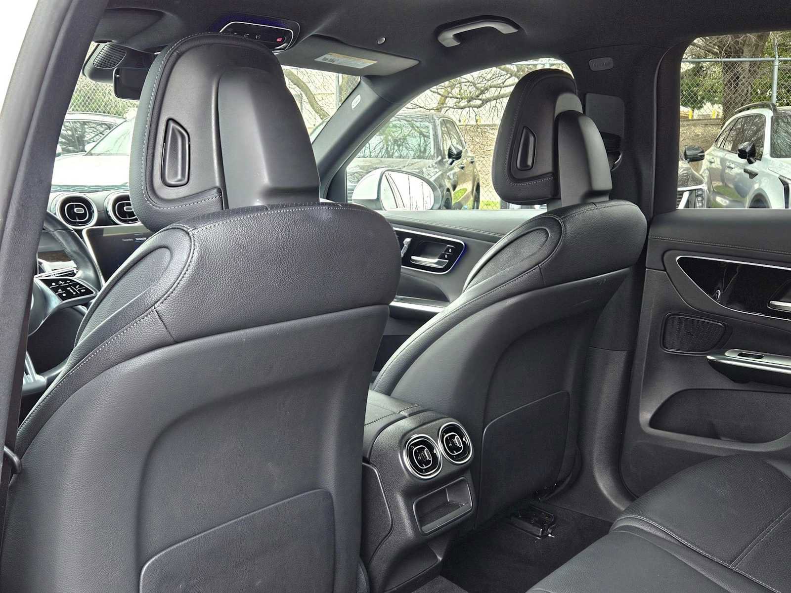 Used 2024 Mercedes-Benz GLC 300 4MATIC image 19