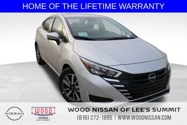 New 2025 Nissan Versa SV w/ Trunk Package