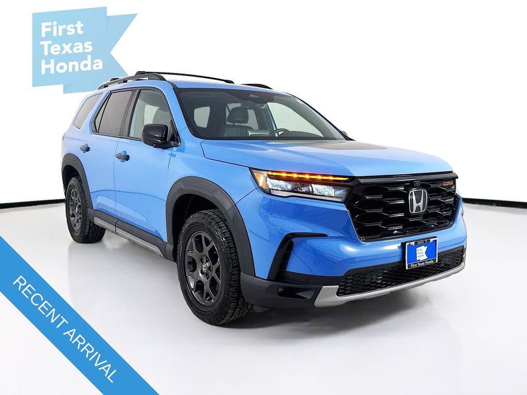 Used 2023 Honda Pilot TrailSport image 1