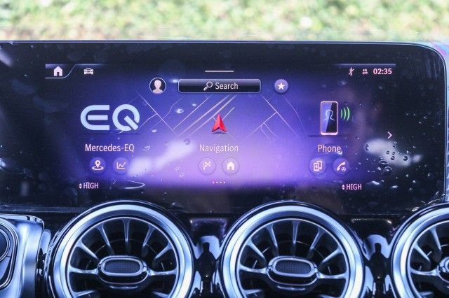 New 2025 Mercedes-Benz EQB 300 4MATIC image 15