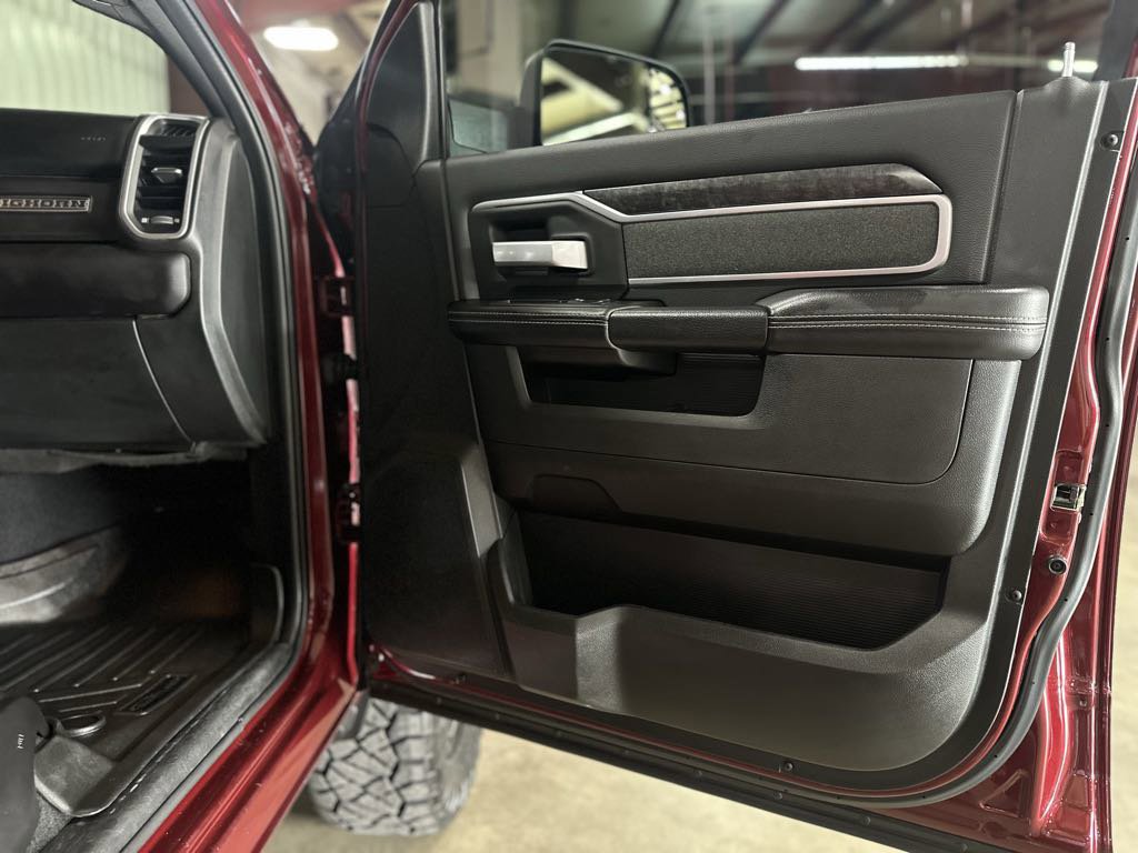 Used 2022 RAM 2500 Big Horn w/ Level C Equiment Group image 18